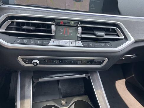 Used 2023 BMW X5 xDrive40i w/ Premium Package AWD/4WD image 26
