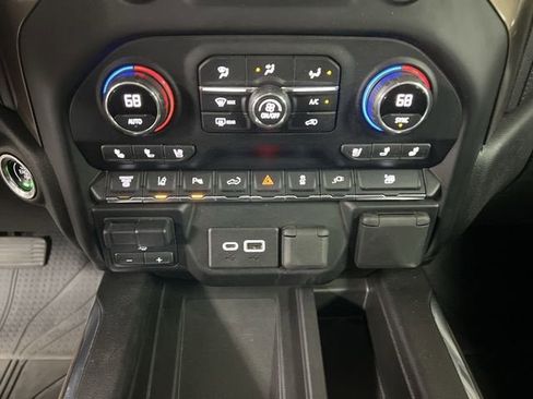 Certified 2021 Chevrolet Silverado 3500 High Country image 18