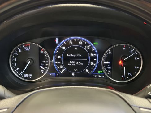 Used 2020 Buick Enclave Avenir w/ Avenir Technology Package FWD image 16