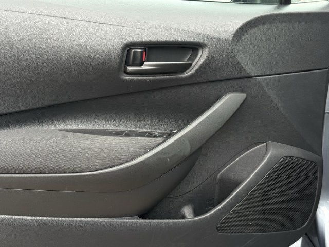 Used 2025 Toyota Corolla LE FWD image 23