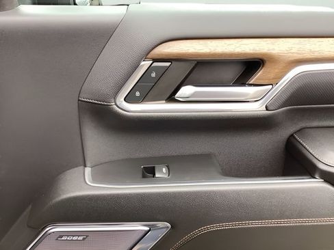 Used 2024 Chevrolet Silverado 2500 High Country image 26