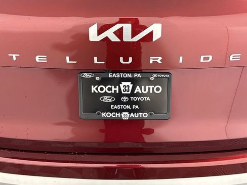 Used 2024 Kia Telluride S AWD/4WD image 19