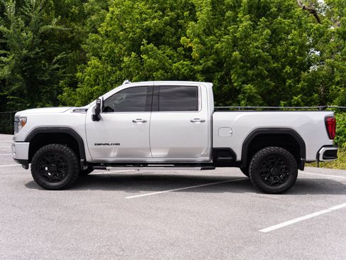 Used 2020 GMC Sierra 2500 Denali w/ Denali Ultimate Package AWD/4WD image 2