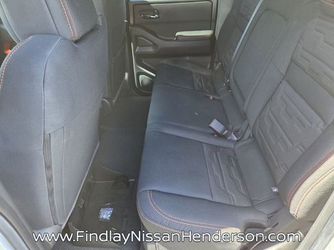 Used 2025 Nissan Frontier Pro-X w/ Pro Convenience Package image 11