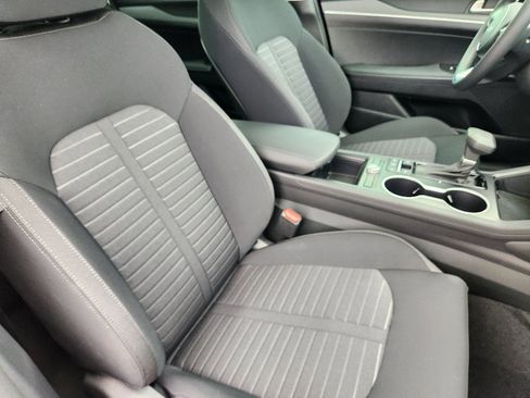 New 2026 Kia K5 LXS image 10
