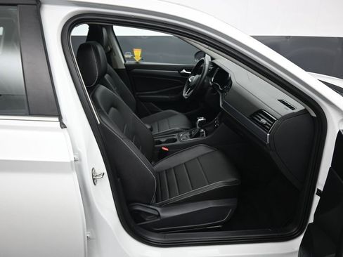 Used 2024 Volkswagen Jetta SE FWD image 42