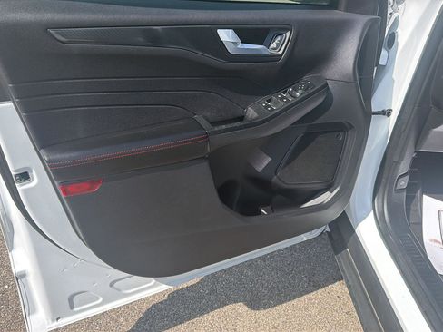 Used 2023 Ford Escape ST-Line w/ Tech Pack #1 FWD image 12