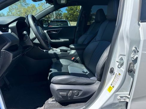 Certified 2024 Toyota RAV4 XSE w/ Advanced Technology Package AWD/4WD image 11