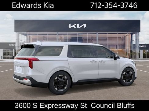 New 2027 Kia Carnival EX FWD image 7