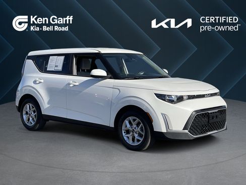 Certified 2025 Kia Soul LX FWD image 1
