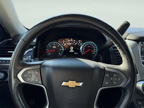 Used 2020 Chevrolet Suburban Premier image 20