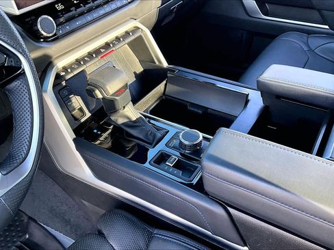 Used 2024 Toyota Tundra Platinum image 17