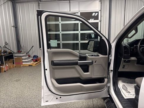 Used 2018 Ford F150 XLT image 7