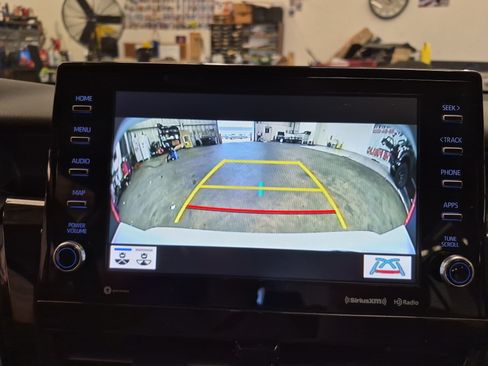 Used 2024 Toyota Camry XLE FWD image 36