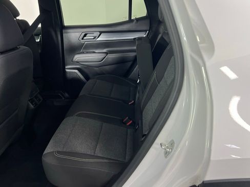 Used 2025 GMC Terrain Elevation image 27