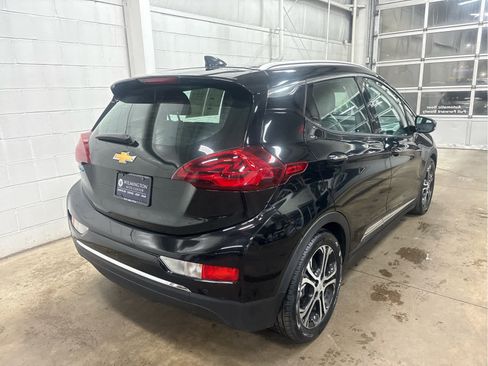 Used 2020 Chevrolet Bolt Premier w/ Infotainment Package image 6