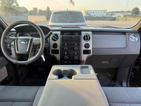 Used 2011 Ford F150 XLT RWD image 3