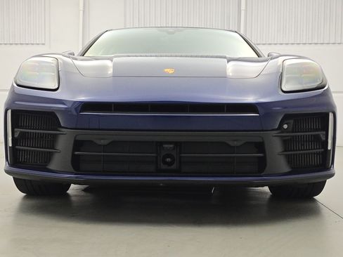 Certified 2026 Porsche Panamera image 10