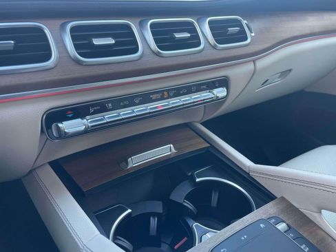 Used 2022 Mercedes-Benz GLE 350 4MATIC image 29