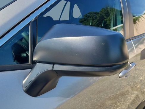 Used 2025 Toyota RAV4 LE AWD/4WD image 28
