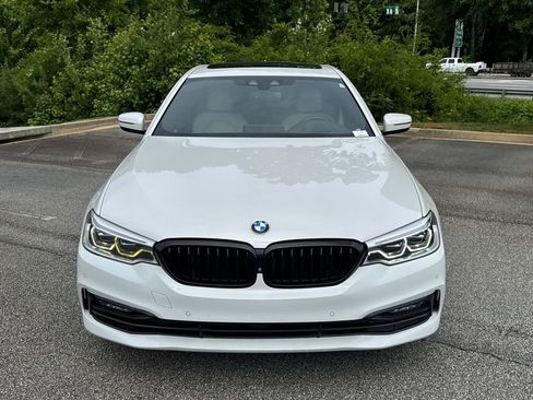 Used 2017 BMW 540i RWD image 2