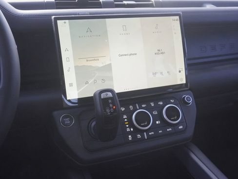 New 2026 Land Rover Defender 110 X-Dynamic SE image 15