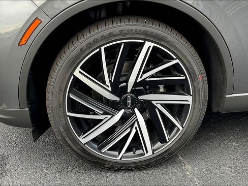 New 2025 Lincoln Aviator Reserve w/ Equipment Group 201A image 12