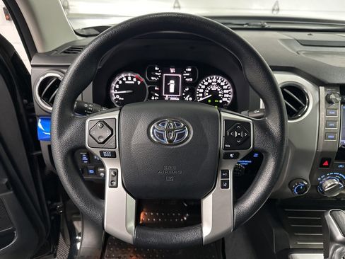 Used 2018 Toyota Tundra SR5 image 16