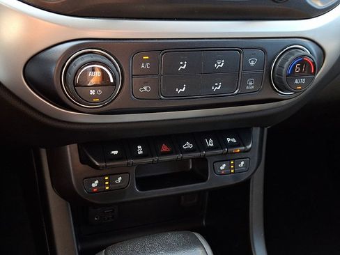 Used 2021 Chevrolet Colorado LT w/ Safety Package AWD/4WD image 15