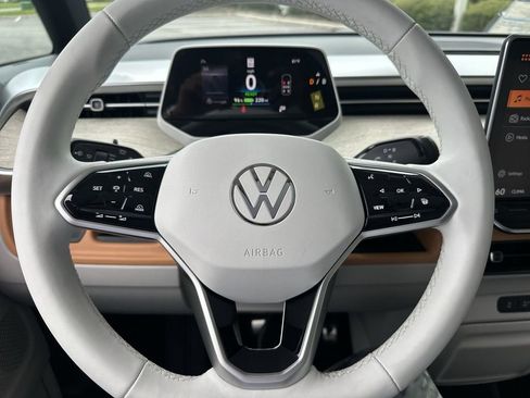 New 2025 Volkswagen ID. Buzz 1st Edition image 14