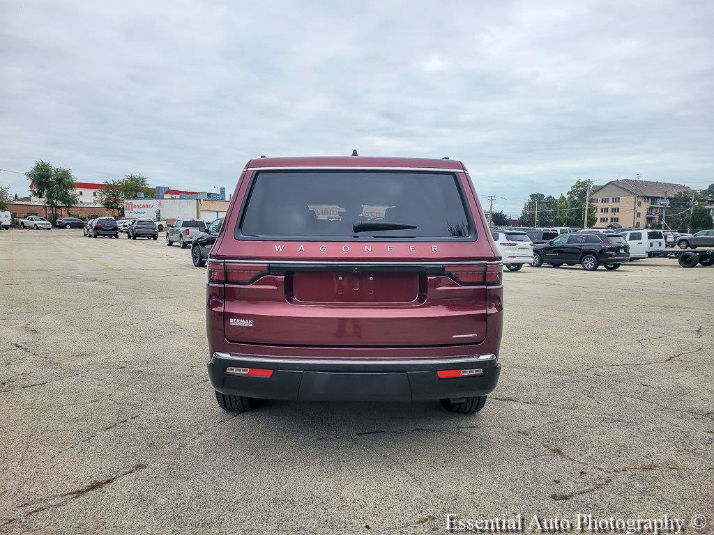 Used 2024 Jeep Wagoneer Series II w/ Flexible Seating Group RWD image 12