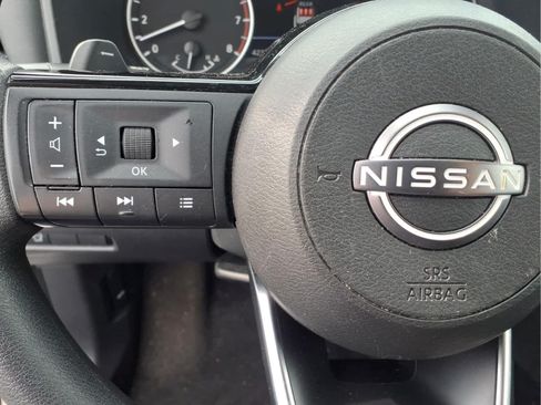 Used 2023 Nissan Rogue SV AWD/4WD image 28