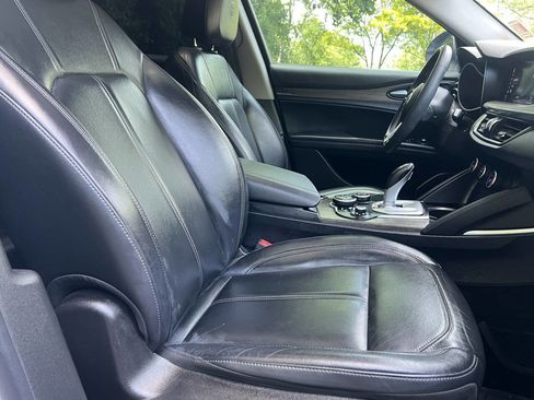 Used 2018 Alfa Romeo Stelvio Ti AWD/4WD image 34