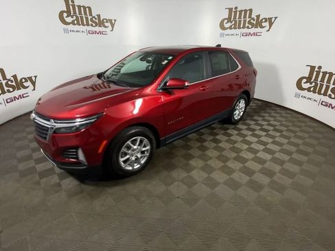 Used 2023 Chevrolet Equinox LT FWD image 4