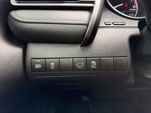 Used 2020 Toyota Camry SE image 14