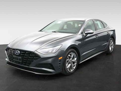 Certified 2023 Hyundai Sonata SEL w/ Preferred Accessory Package FWD image 2
