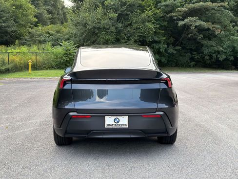 Used 2026 Tesla Model Y 2WD image 10