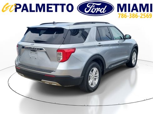 Used 2023 Ford Explorer XLT w/ Equipment Group 202A RWD image 6