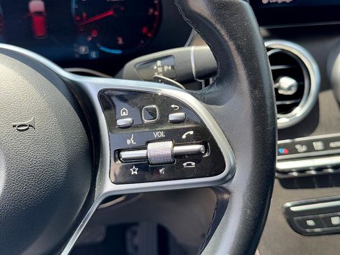 Used 2022 Mercedes-Benz GLC 300 image 24