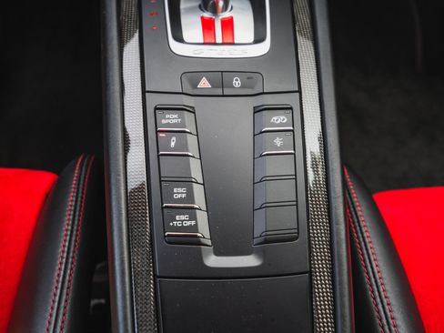Used 2018 Porsche 911 GT2 RS RWD image 52