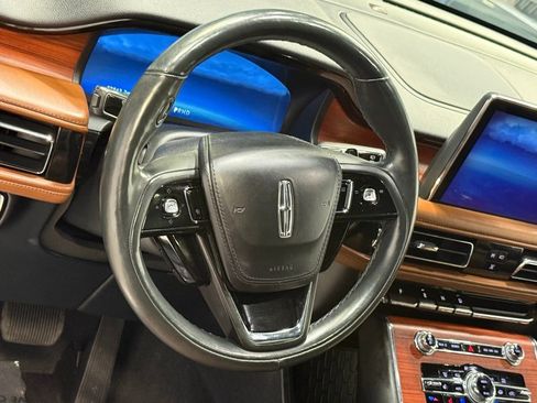 Used 2022 Lincoln Aviator Grand Touring w/ Equipment Group 301A image 9