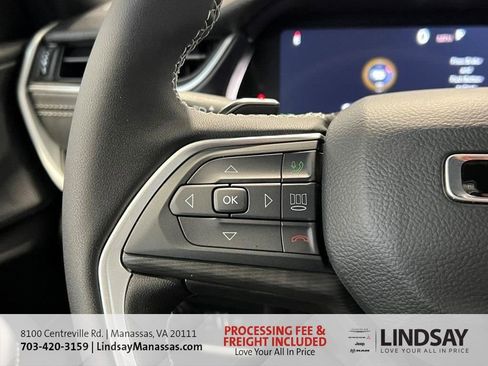 New 2025 Jeep Grand Cherokee Altitude AWD/4WD image 32
