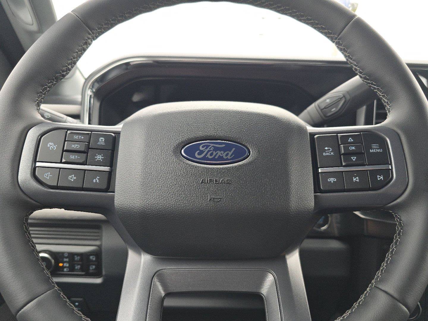 New 2027 Ford F350 Lariat w/ Black Appearance Package AWD/4WD image 19