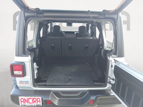 Used 2024 Jeep Wrangler Unlimited AWD/4WD image 12