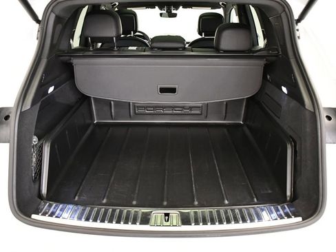 Used 2023 Porsche Cayenne S image 59