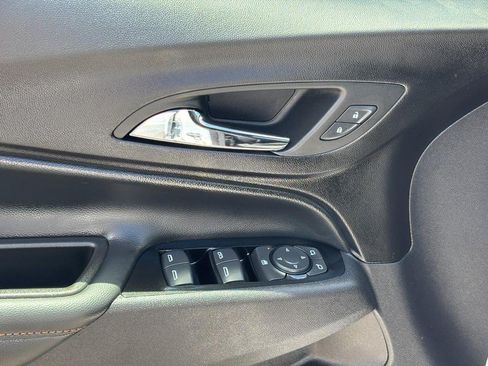 Certified 2024 Chevrolet Equinox Premier AWD/4WD image 16