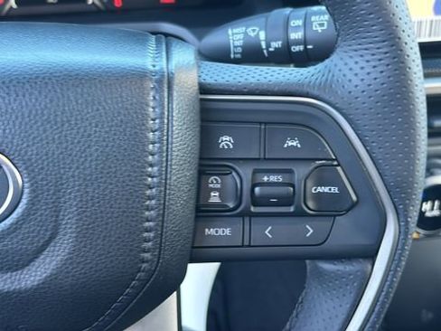 New 2026 Toyota 4Runner Limited image 18