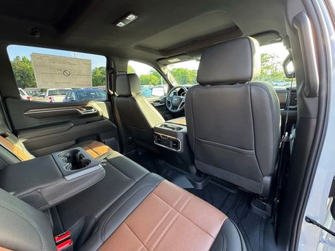 New 2026 Chevrolet Silverado 1500 High Country AWD/4WD image 27