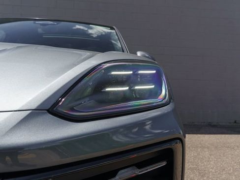 New 2026 Porsche Cayenne Coupe AWD/4WD image 11