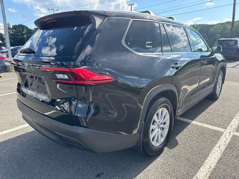 Used 2024 Toyota Grand Highlander AWD image 7